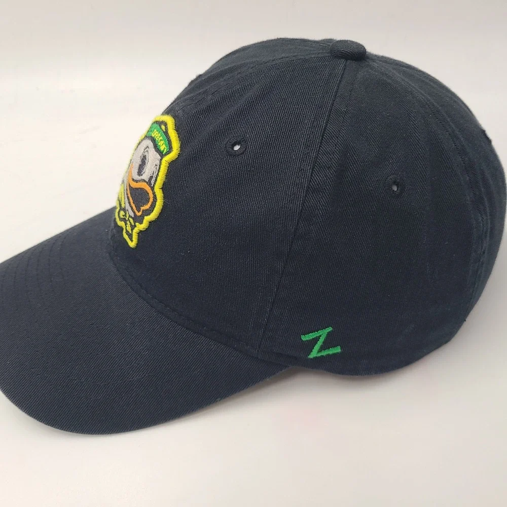 Oregon Ducks Hat Strapback Zephyr Black NCAA University‎ Puddles Mascot Logo Men